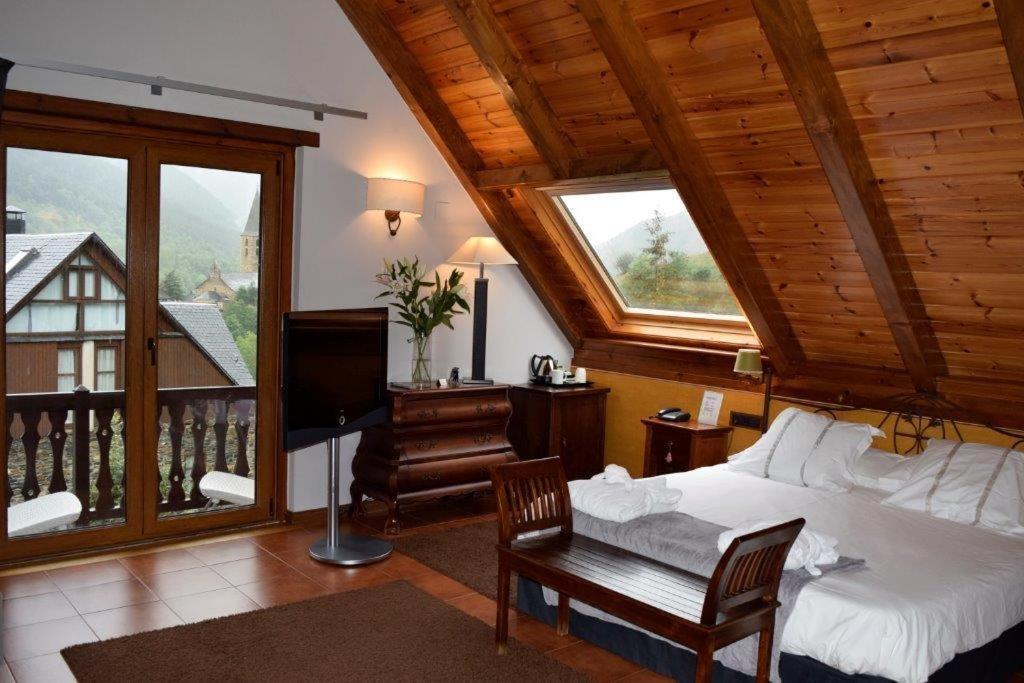 Mauberme Mountain Boutique Hotel Salardú Exterior foto