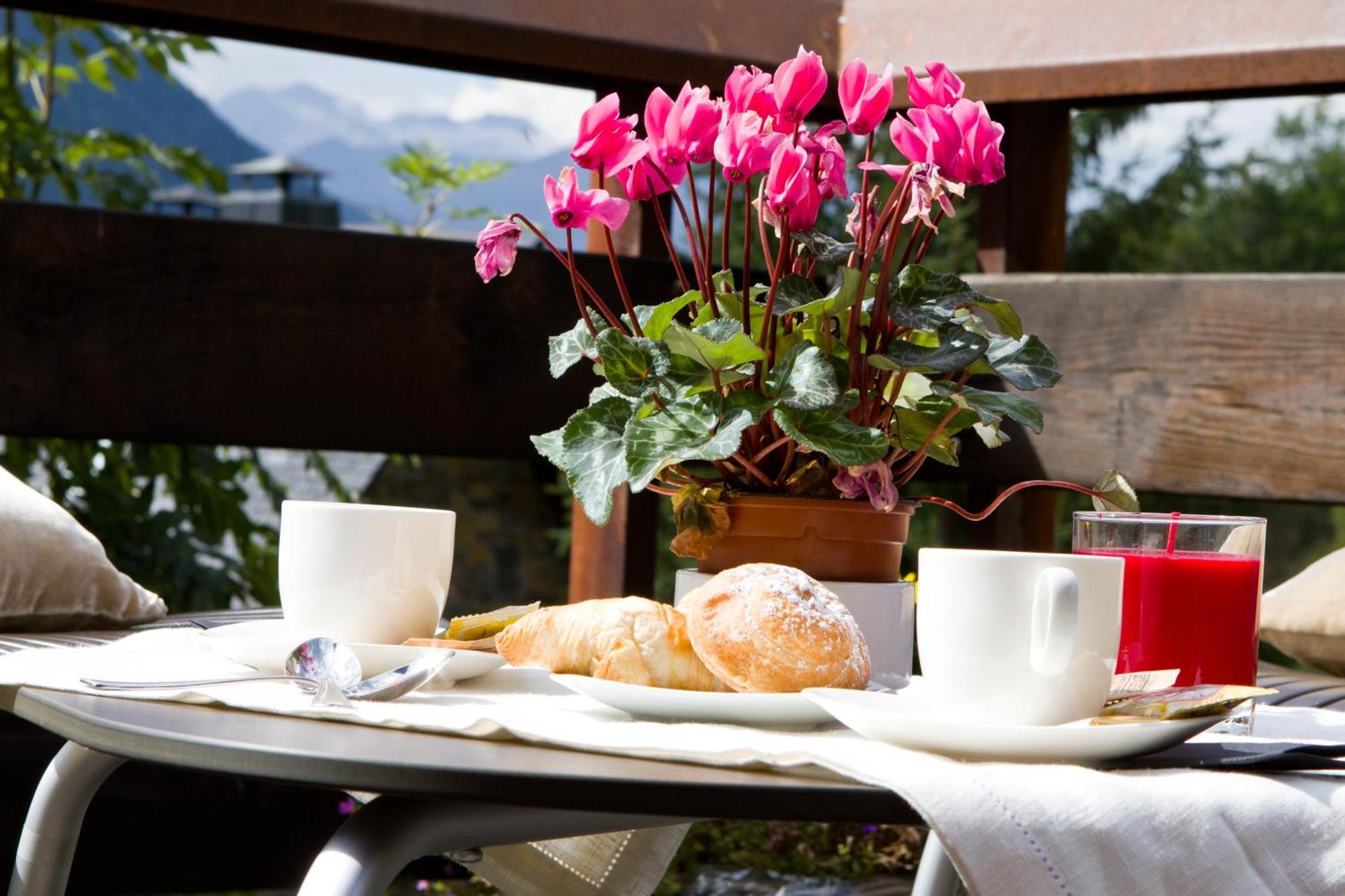 Mauberme Mountain Boutique Hotel Salardú Exterior foto